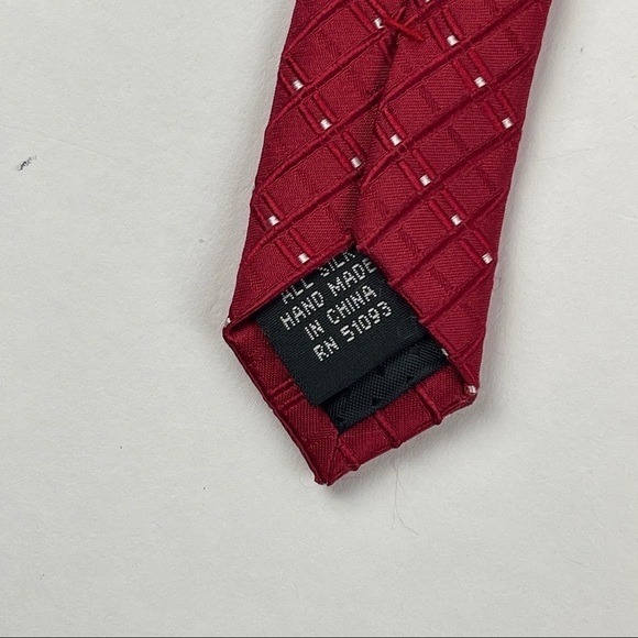 George Mens Tie Red Polka Dot All Silk Hand Made - Picture 4 of 6